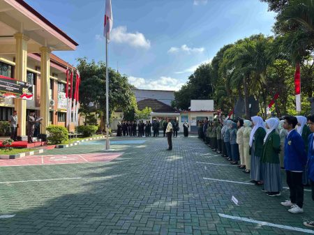 PN dan PA Banyuwangi Gelar Upacara HUT ke-80 Mahkamah Agung RI Di Pengadilan Negeri Banyuwangi